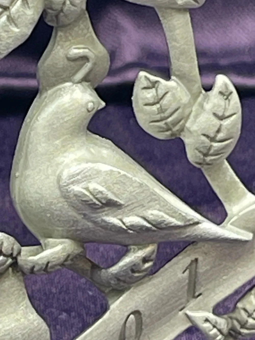 VTG Avon Annual Solid Pewter Ornament: Christmas “2001” Partridge in a Pear Tree